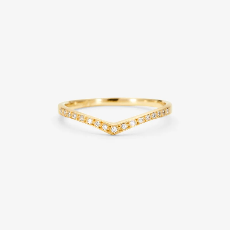 Trending Jewelry Styles Now At Limited-Time Discounts R9702W | White Diamond Cresting Band Trending Jewelry Styles Now At Limited-Time Discounts R9702W | White Diamond Cresting Band