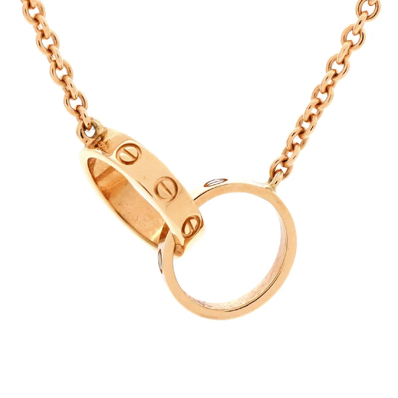 Make Your Outfit Shine With Discounted Jewelry Love Interlocking Necklace 18K Rose Gold