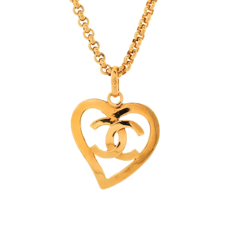 The Perfect Accessory For Less – Jewelry Sale Live Vintage CC Heart Pendant Long Necklace Metal