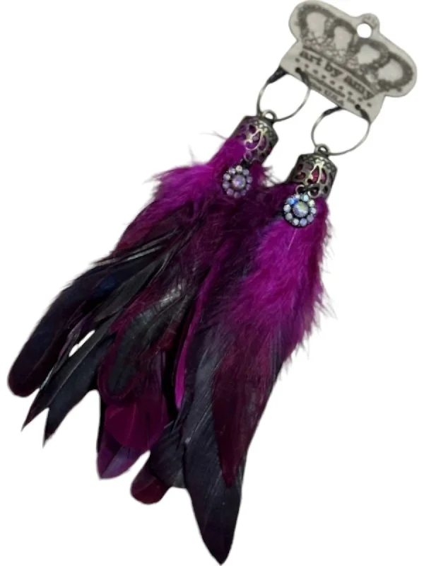 Unmissable Deals On Handmade Jewelry Collections Women's Feathered Earrings In Hot Pink