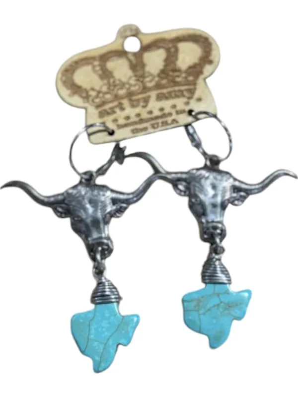 Dainty And Elegant Jewelry Now At Reduced Prices Women's Steerhead Charm Turquoise Earrings In Silver & Blue