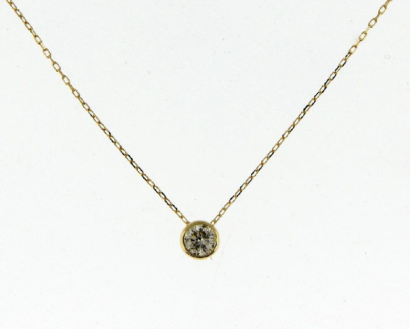 Discounted Jewelry For A Glamorous Look Bremer Jewelry 18K Yellow Gold Diamond Bezel Power of One  Necklace (0.10ctw)