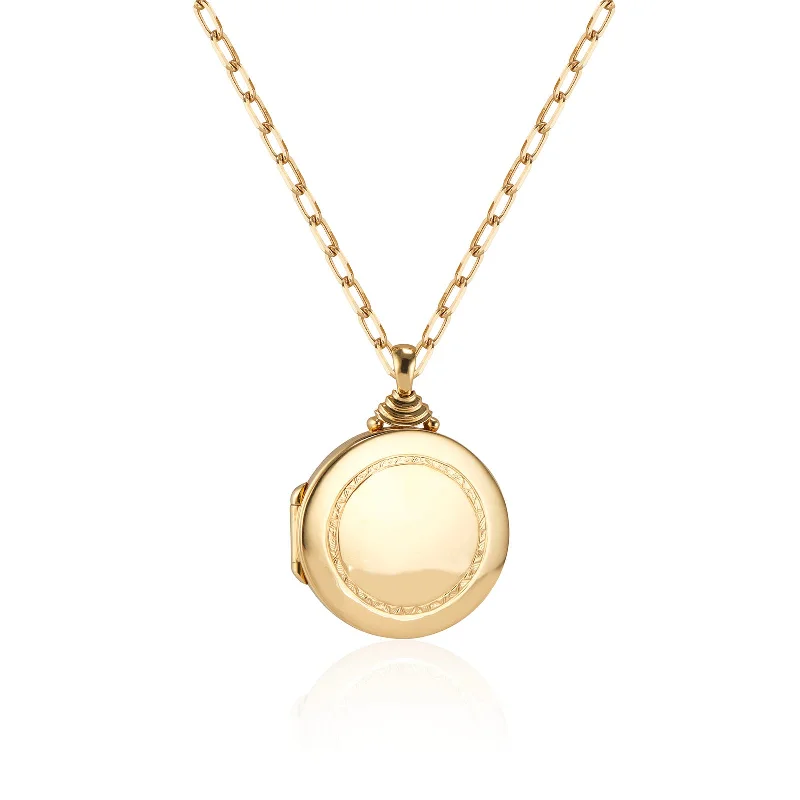Romantic Heart-Shaped Jewelry For Special Gifts Large Round Locket with Hand-Engraved Detailing
